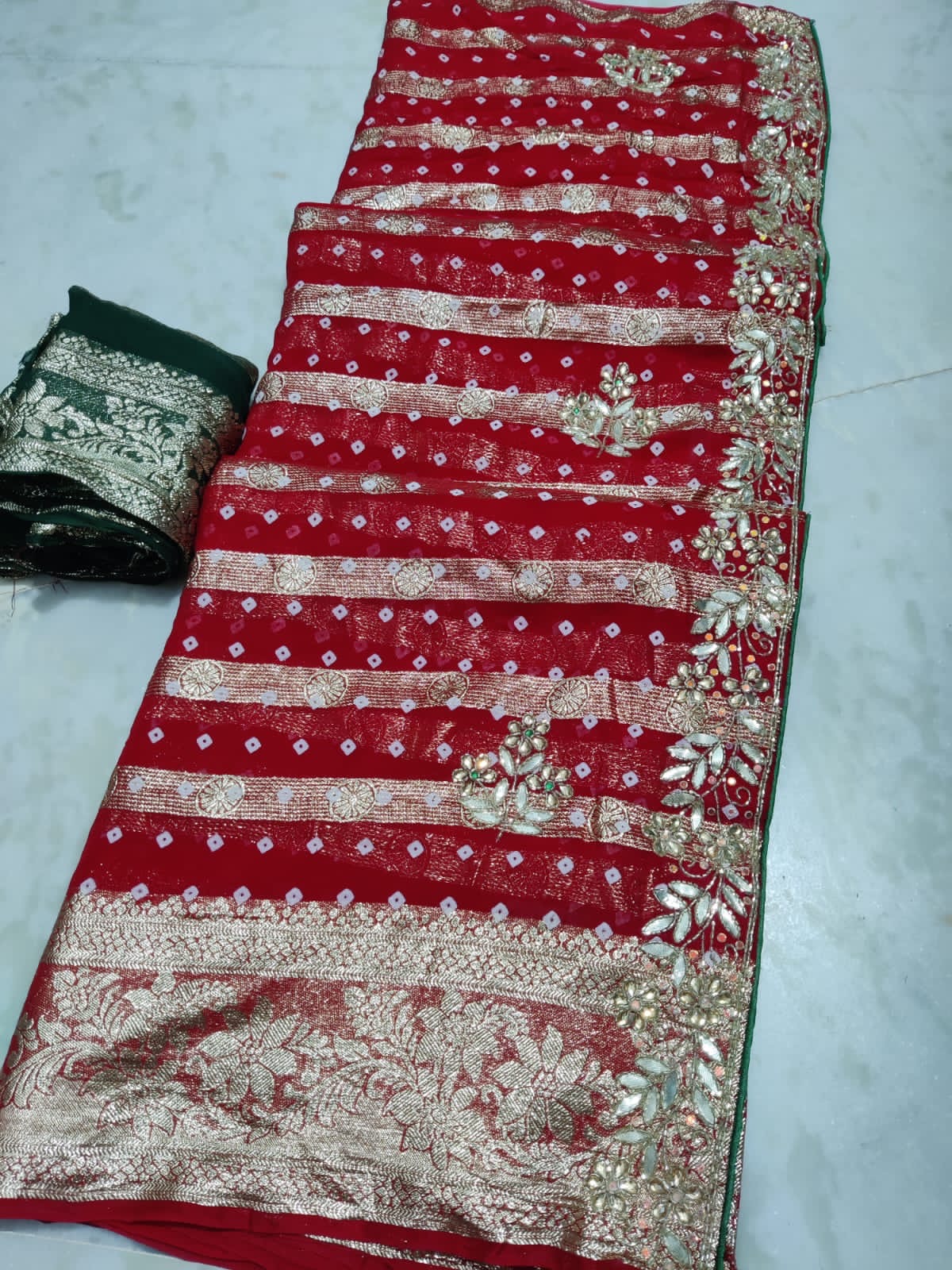Big Jari border Georgette fabric saree