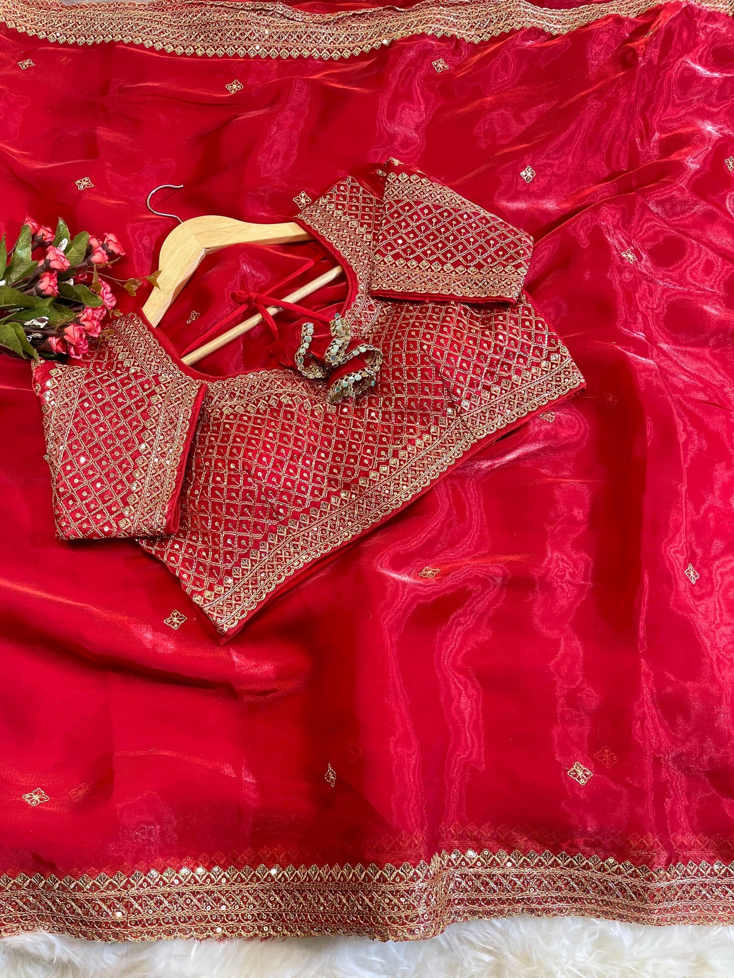 zimmy choo silk saree with stitched blouse