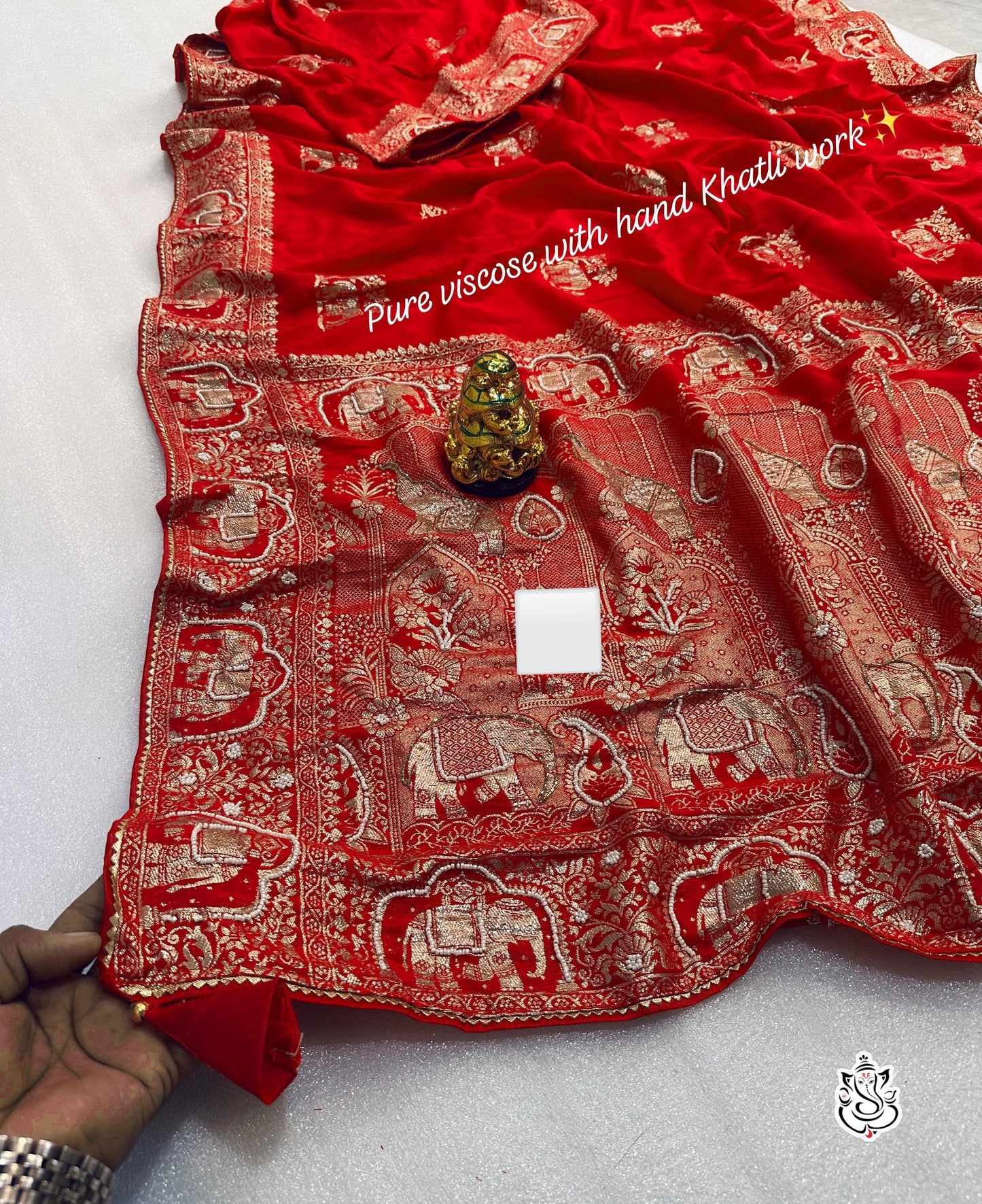 Pure Viscose Dola Fabric Saree With Beautiful Heavy Meenakari Zari Weaving
