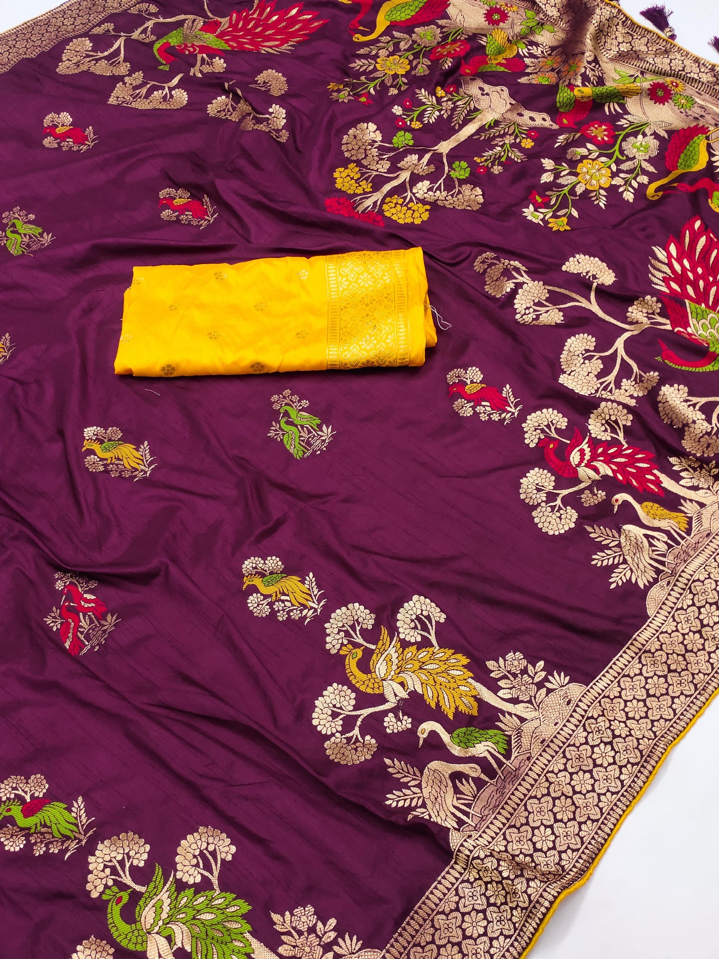 viscose Dolla Silk Saree with Heavy Meenakari weaving