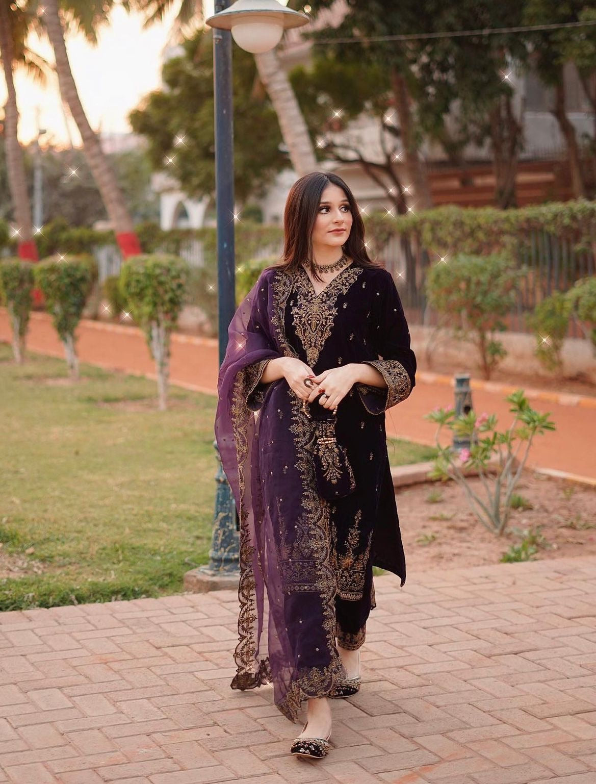 Viscous Velvet suit With Embroidery