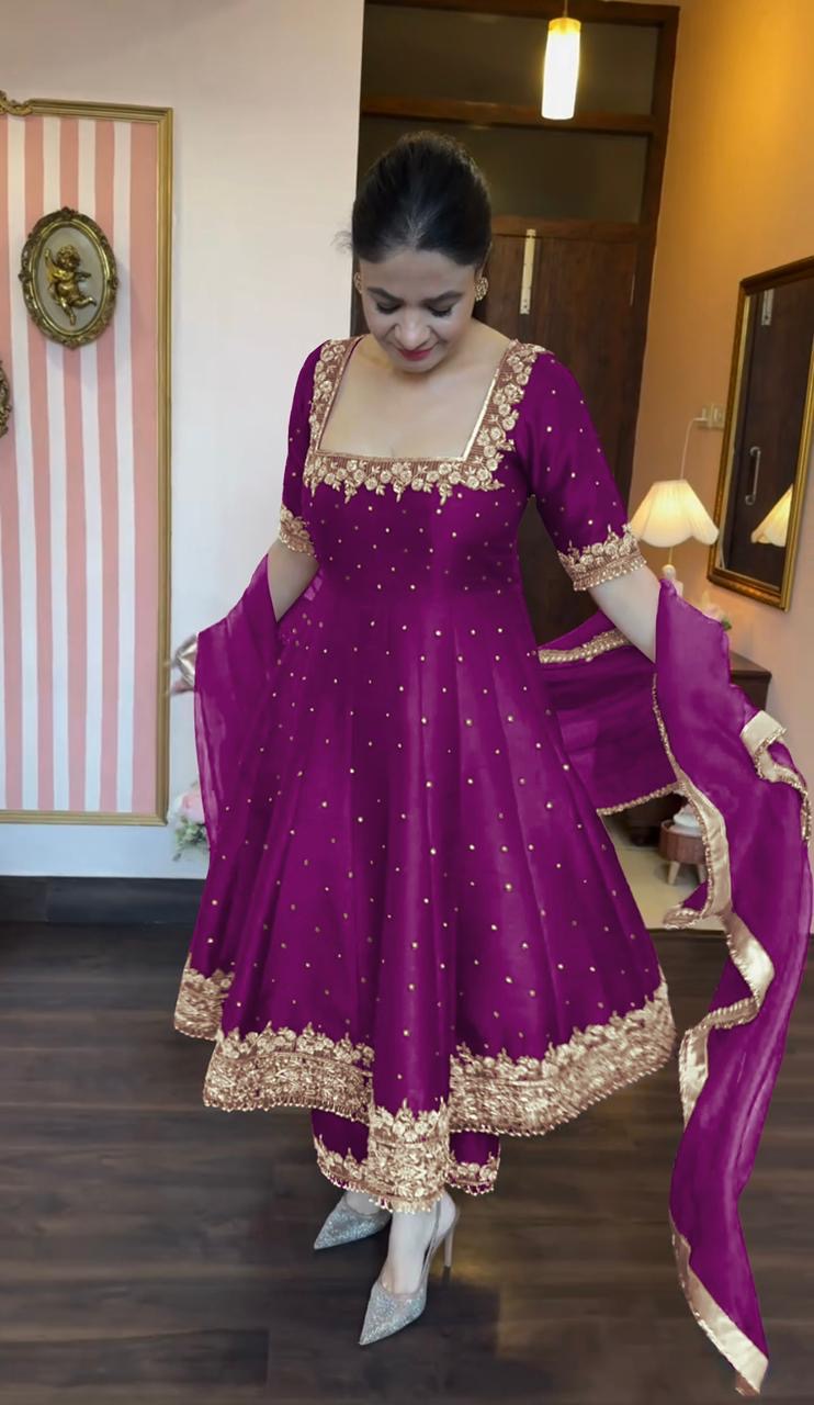 Vichitra Silk gown with dupatta