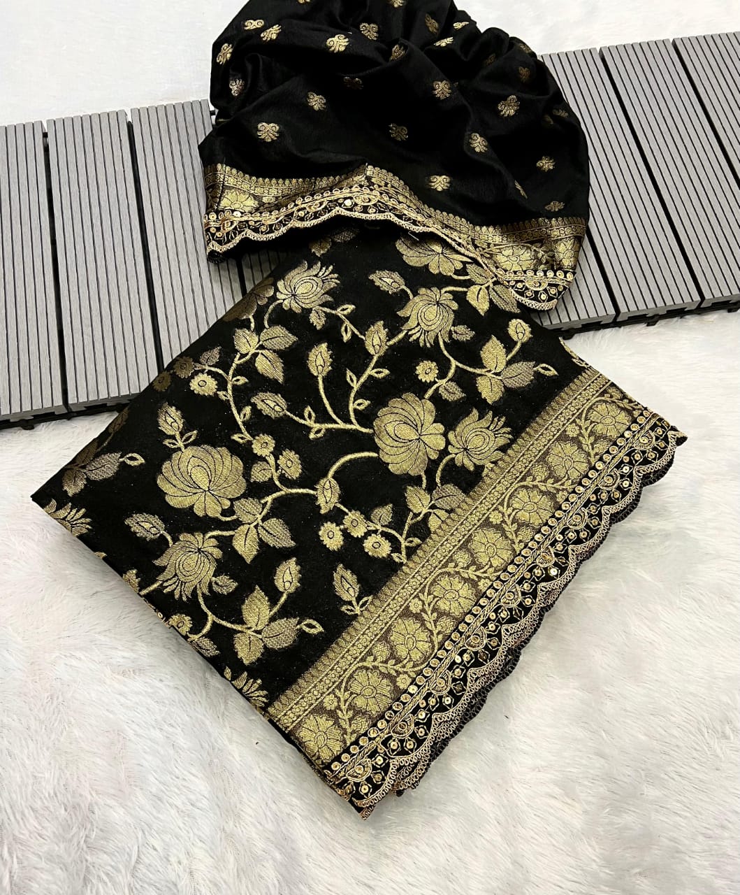 khaddi georgette designer saree in sabyasachi design