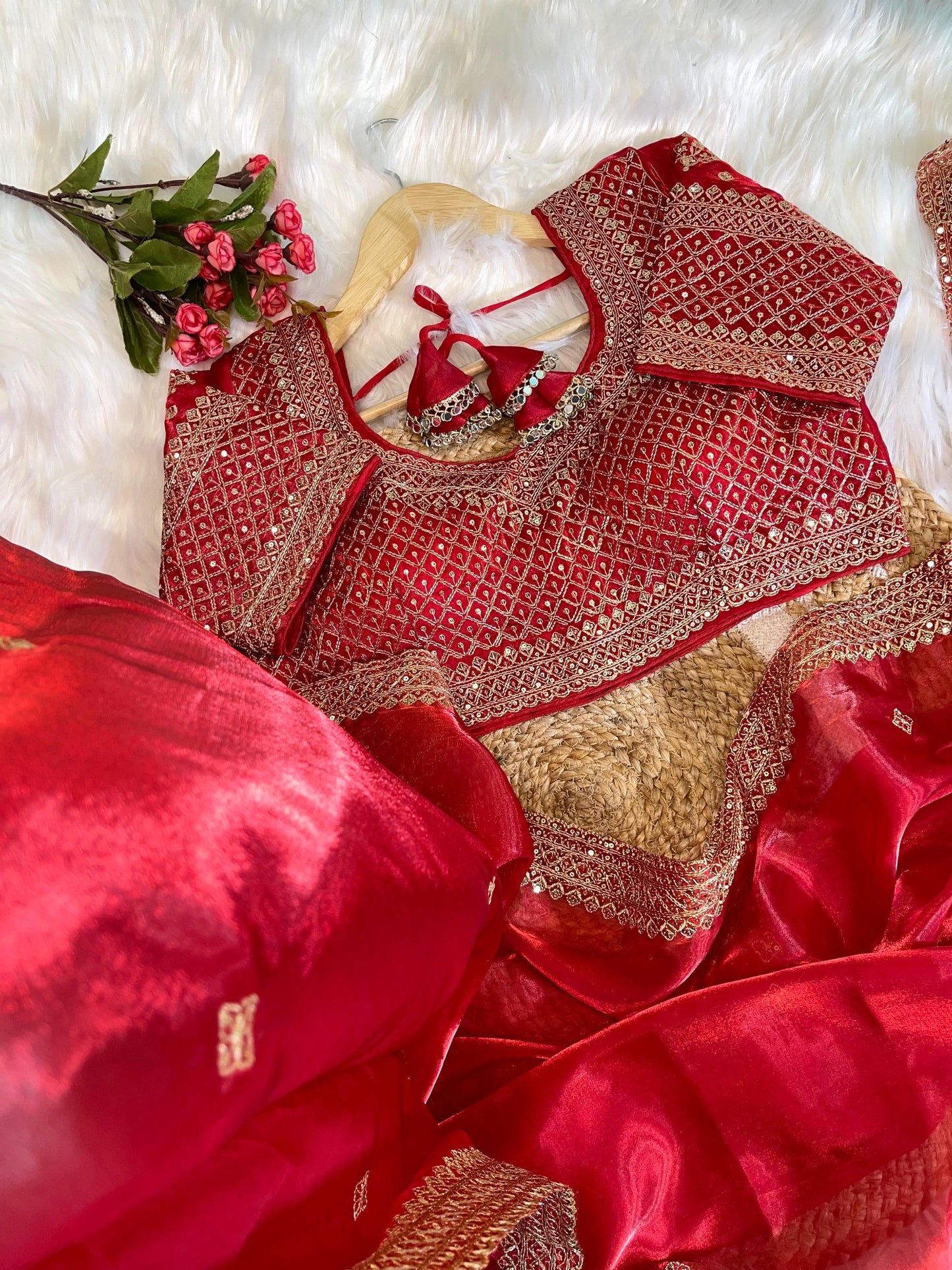 zimmy choo silk saree with stitched blouse