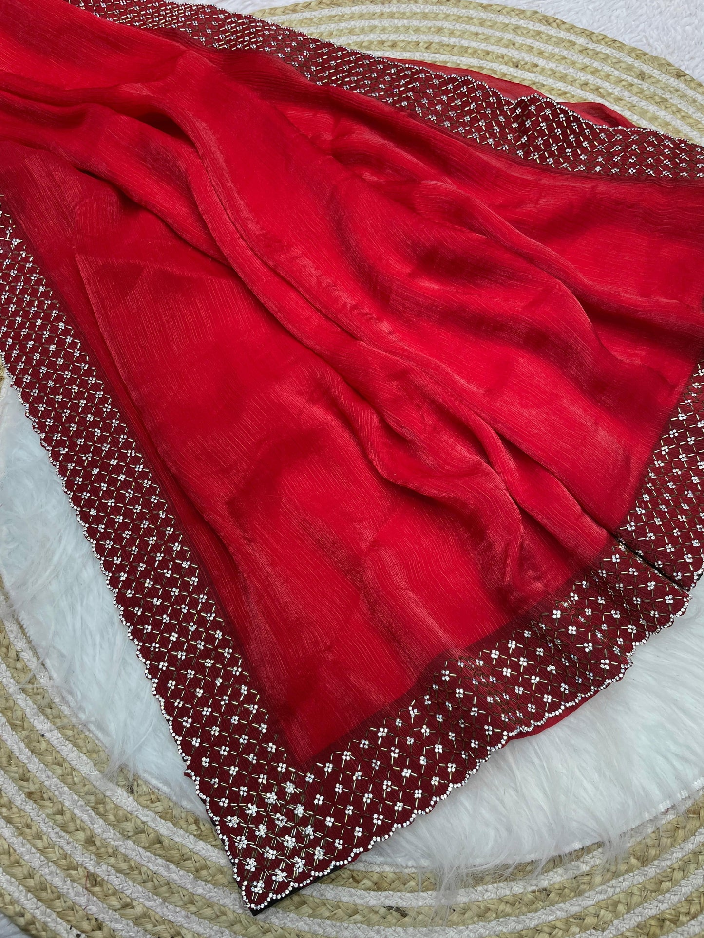 Two tone Fendy Chiffon Saree With Beautiful Cut Dana