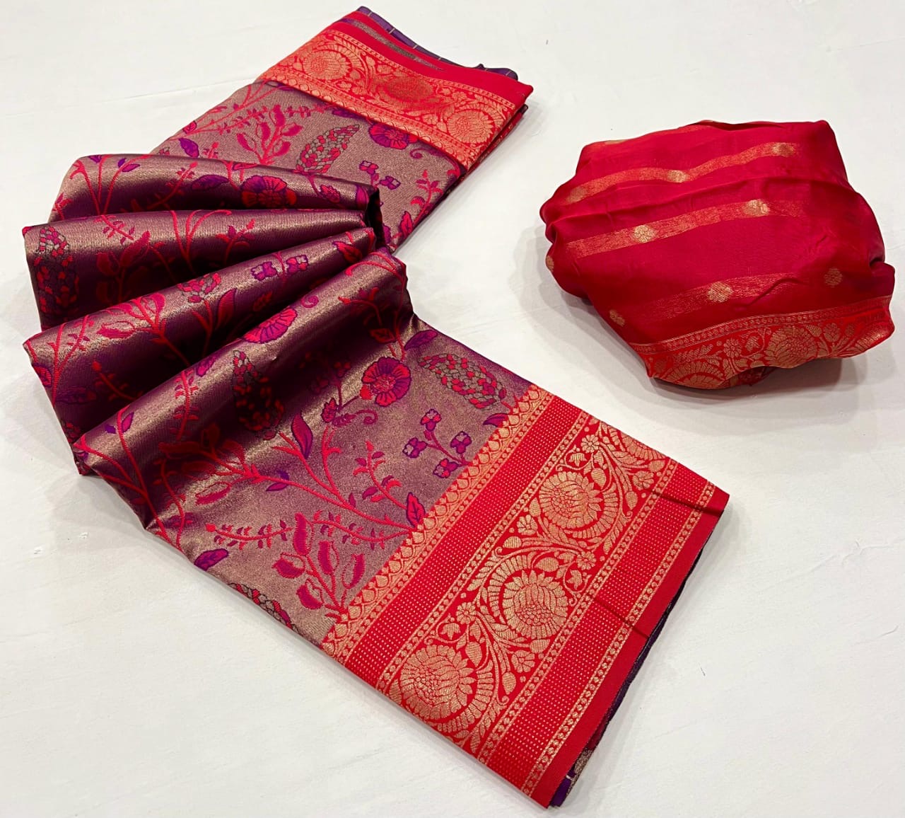 Soft Kanjivaram silk saree with zari weaving