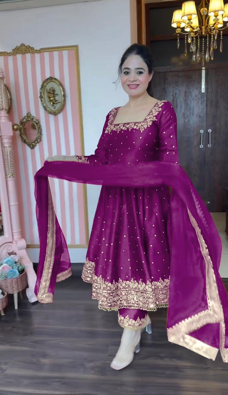 Vichitra Silk gown with dupatta