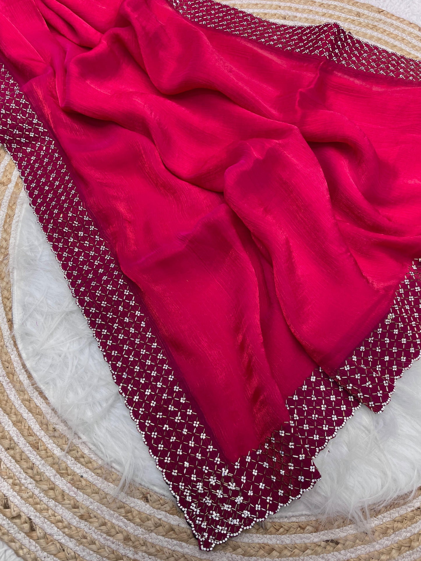Two tone Fendy Chiffon Saree With Beautiful Cut Dana
