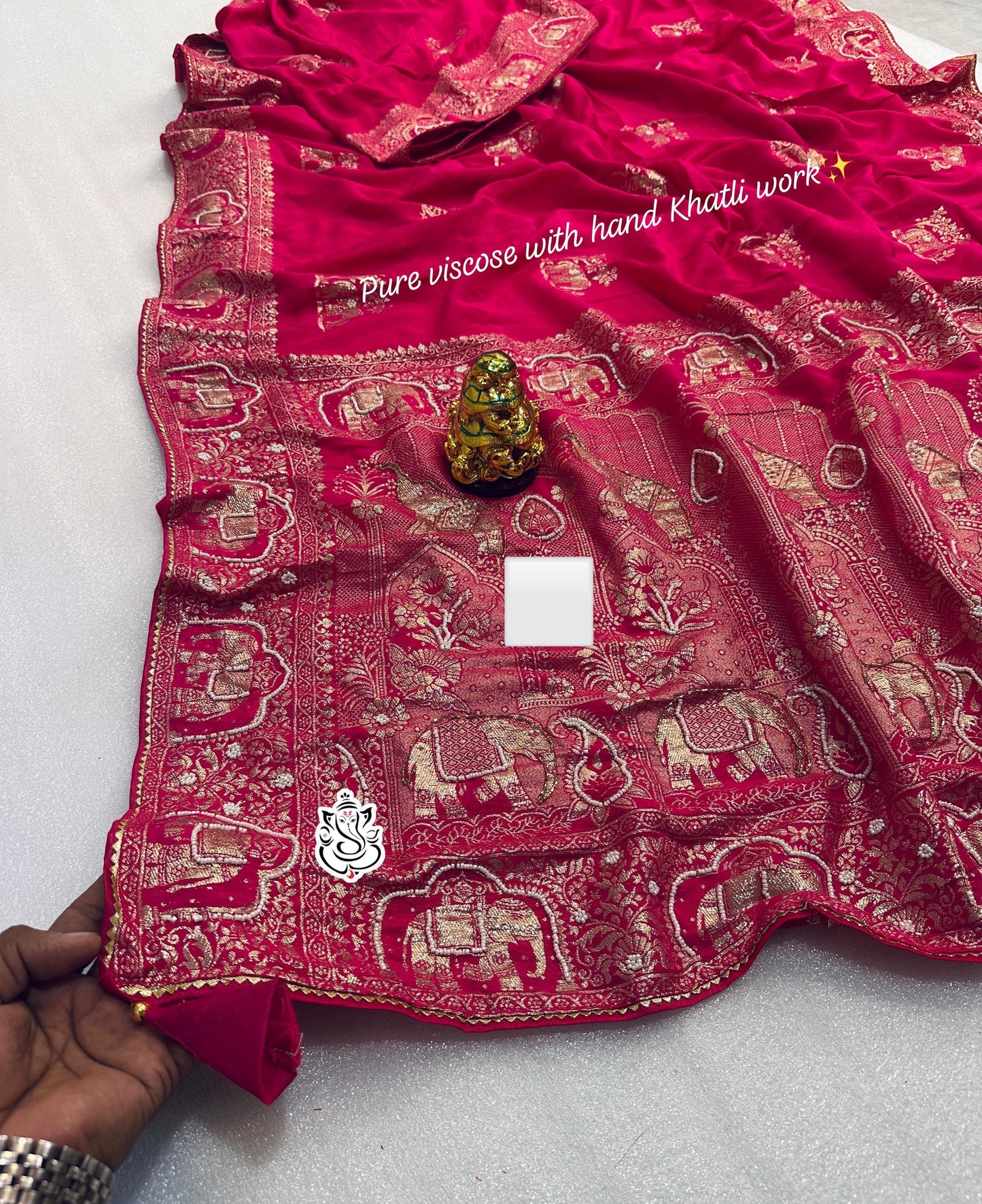 Pure Viscose Dola Fabric Saree With Beautiful Heavy Meenakari Zari Weaving