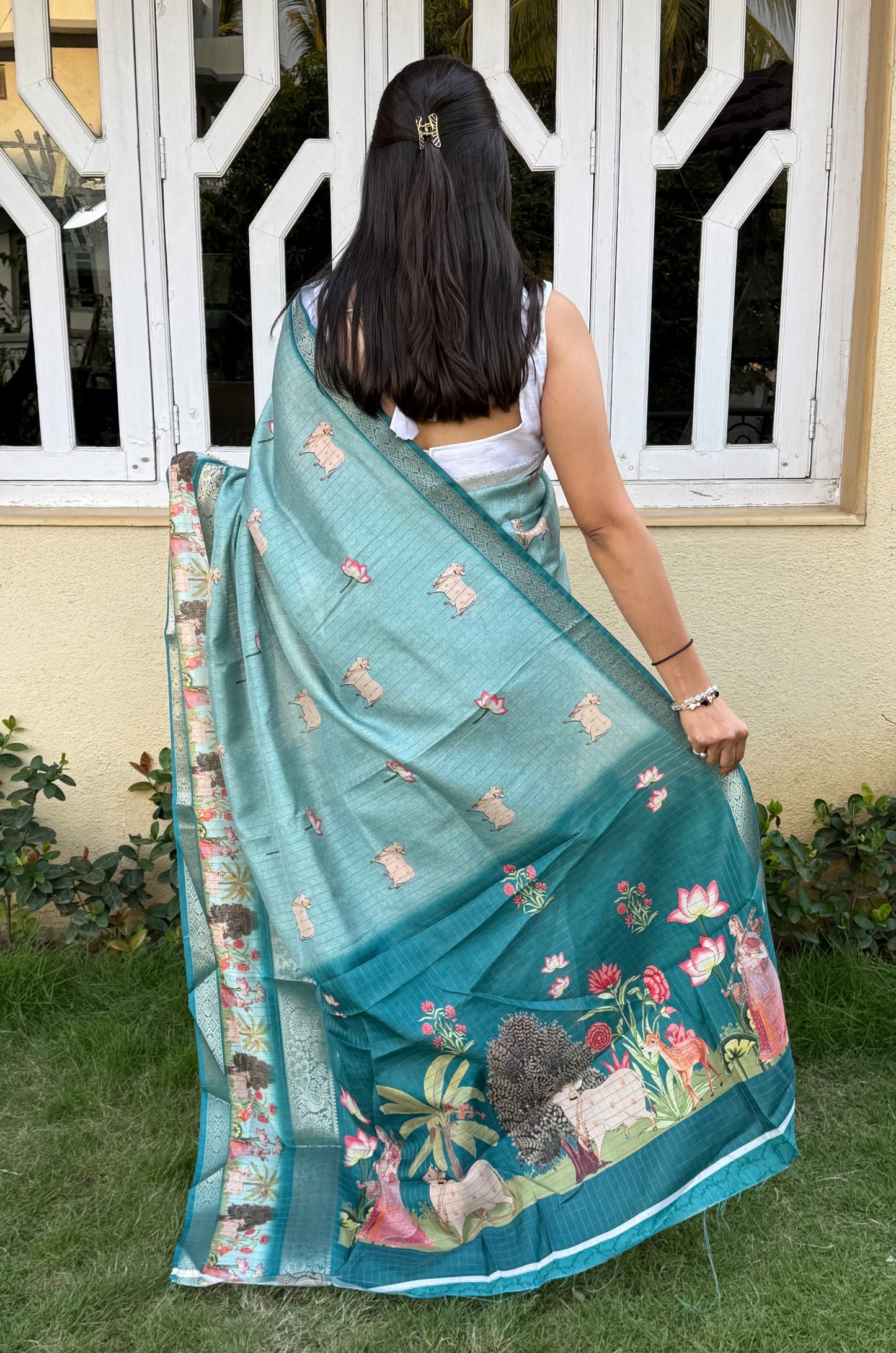 Silk saree flower design