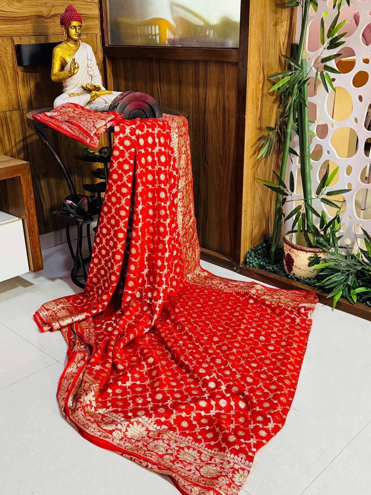 Pure Viscose Georgette Saree With Fancy Zari & Fancy Jacquard Border