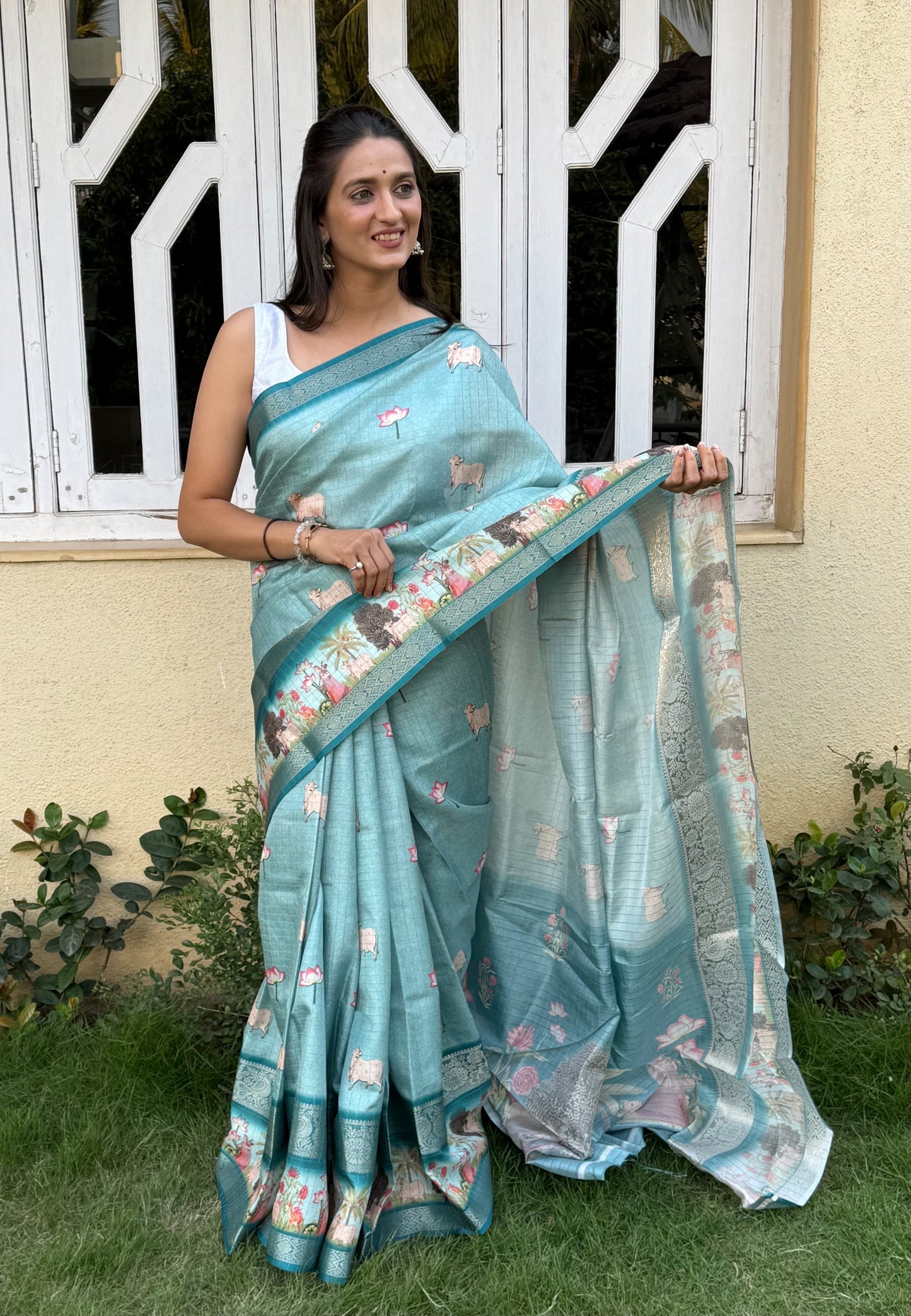 Silk saree flower design
