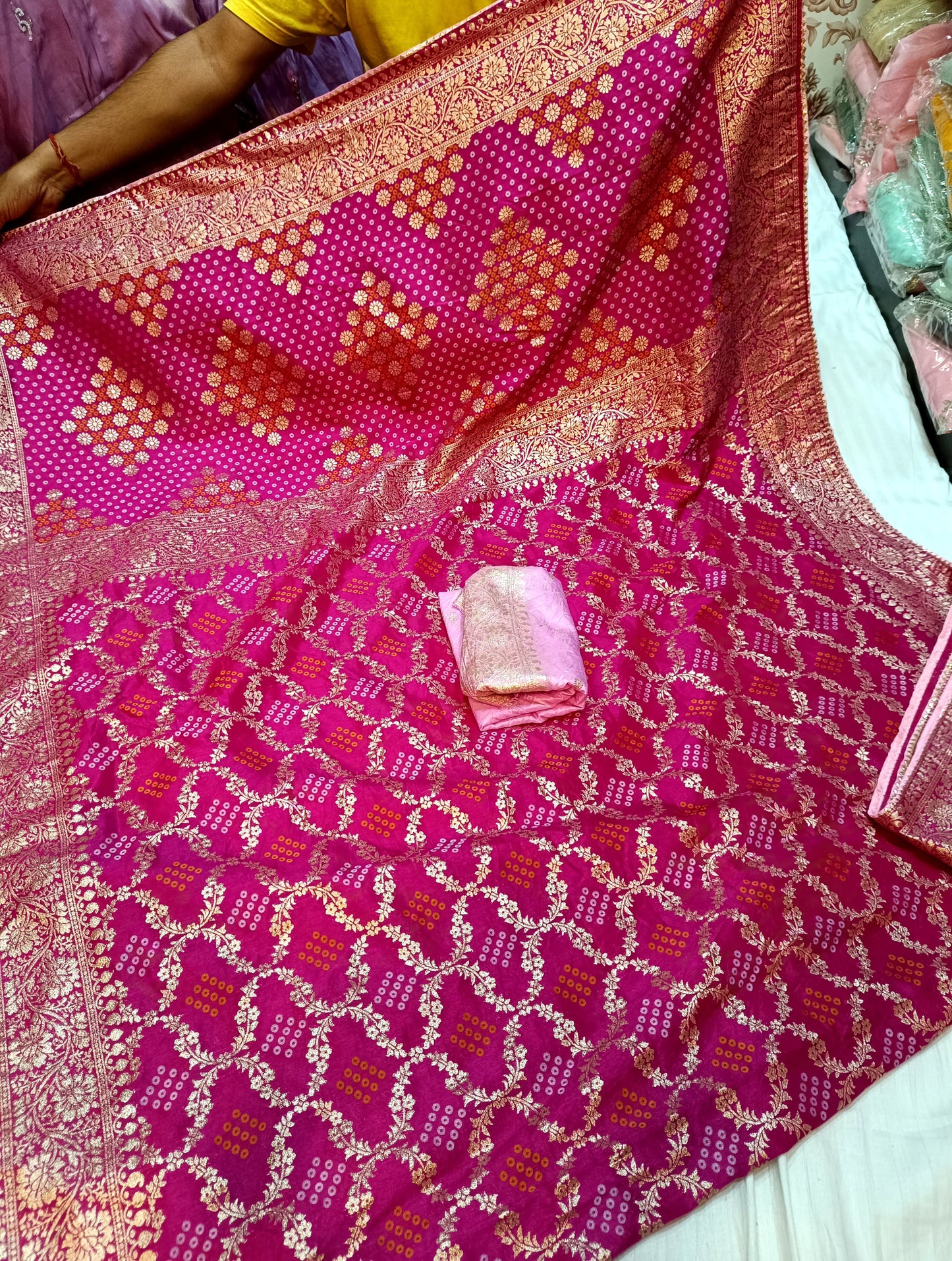 pure dola silk fabric with beautiful zari