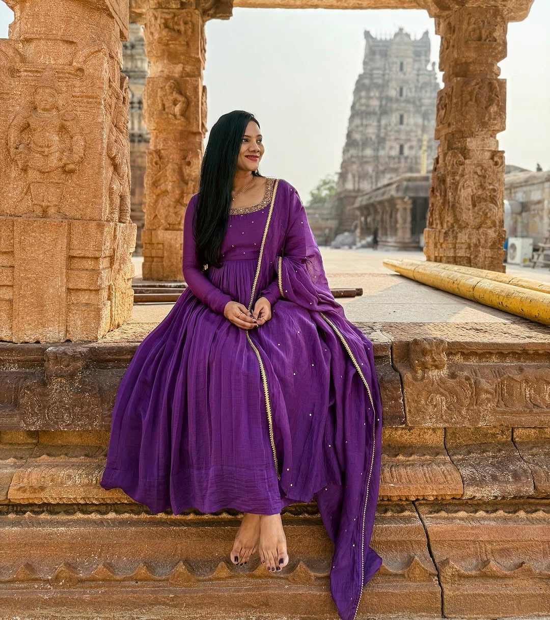 Zardoshi Work Gown With Cut Work Duppata