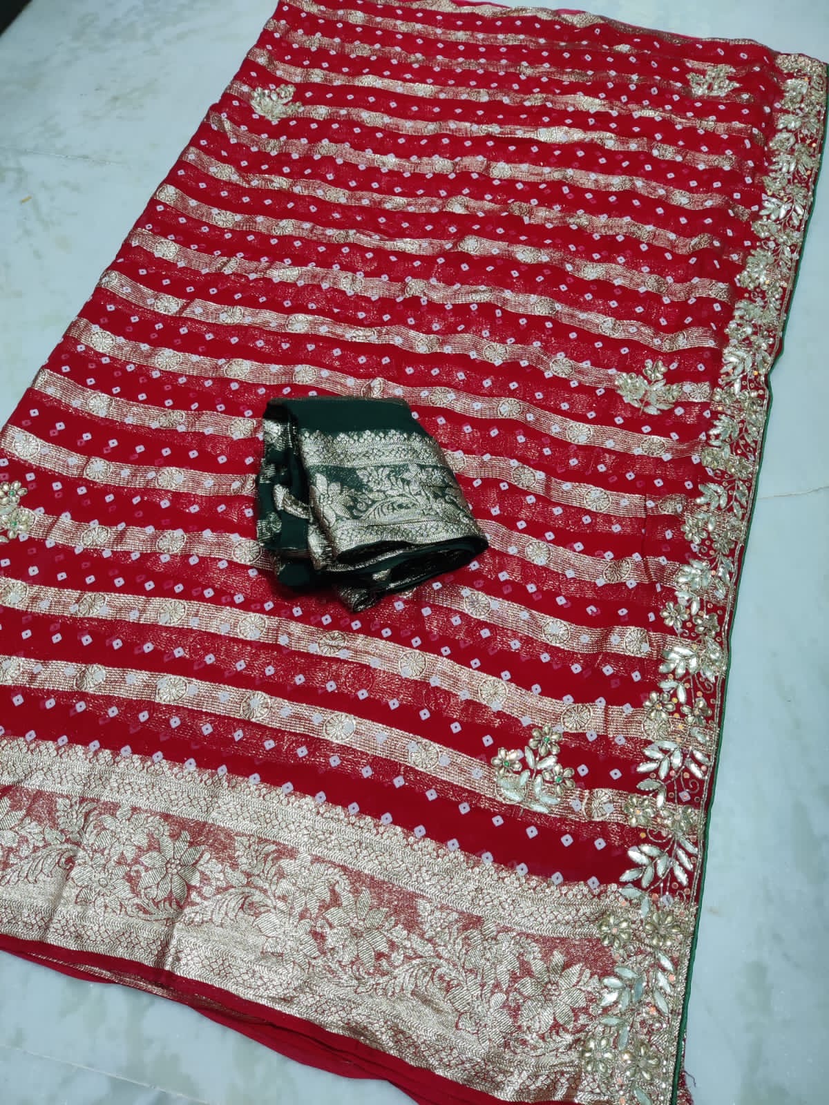 Big Jari border Georgette fabric saree