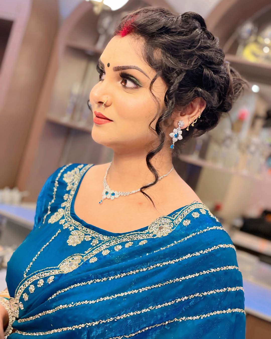 Fendy handwork chain design saree