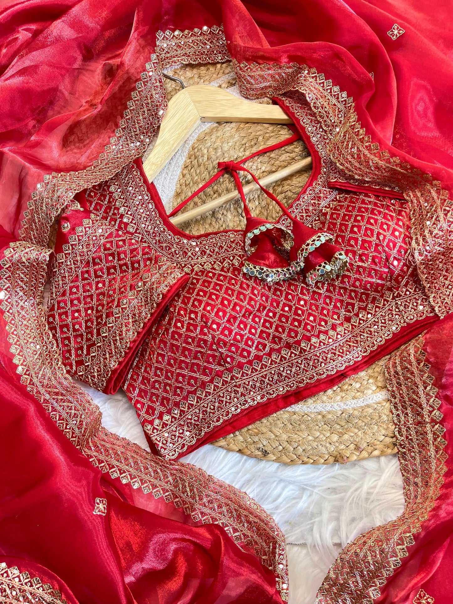 zimmy choo silk saree with stitched blouse