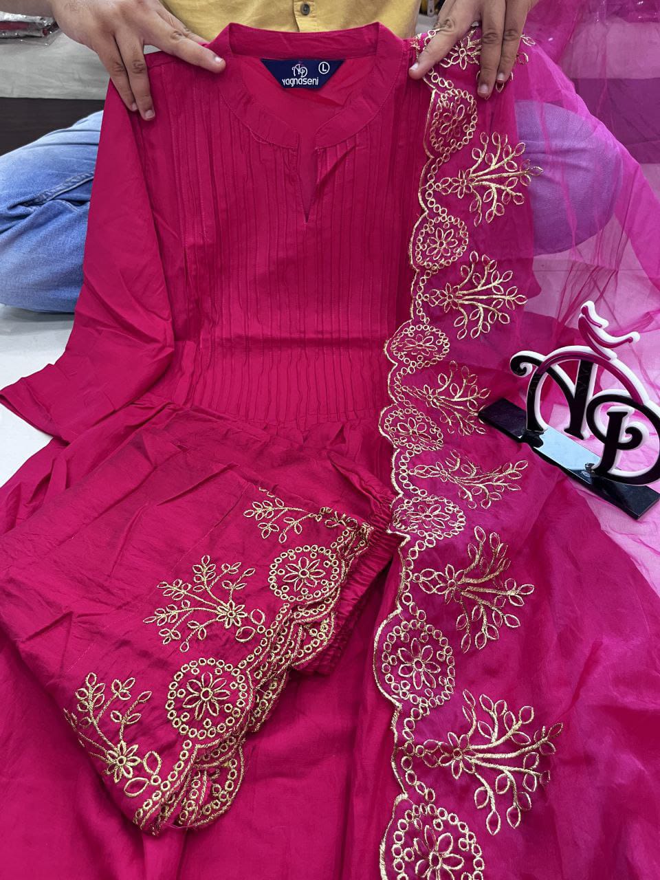 Chanderi Kurti-pent With Organza Dupatta in Embroidery Work