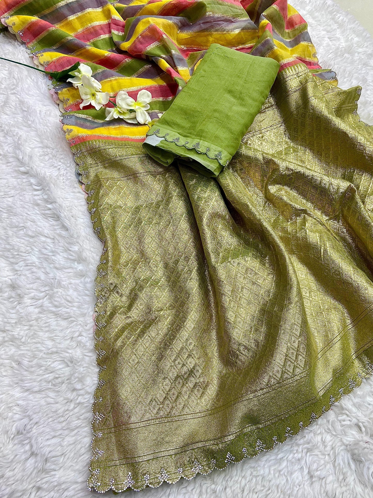Cotton top dyed saree with heavy rich siroski pallu