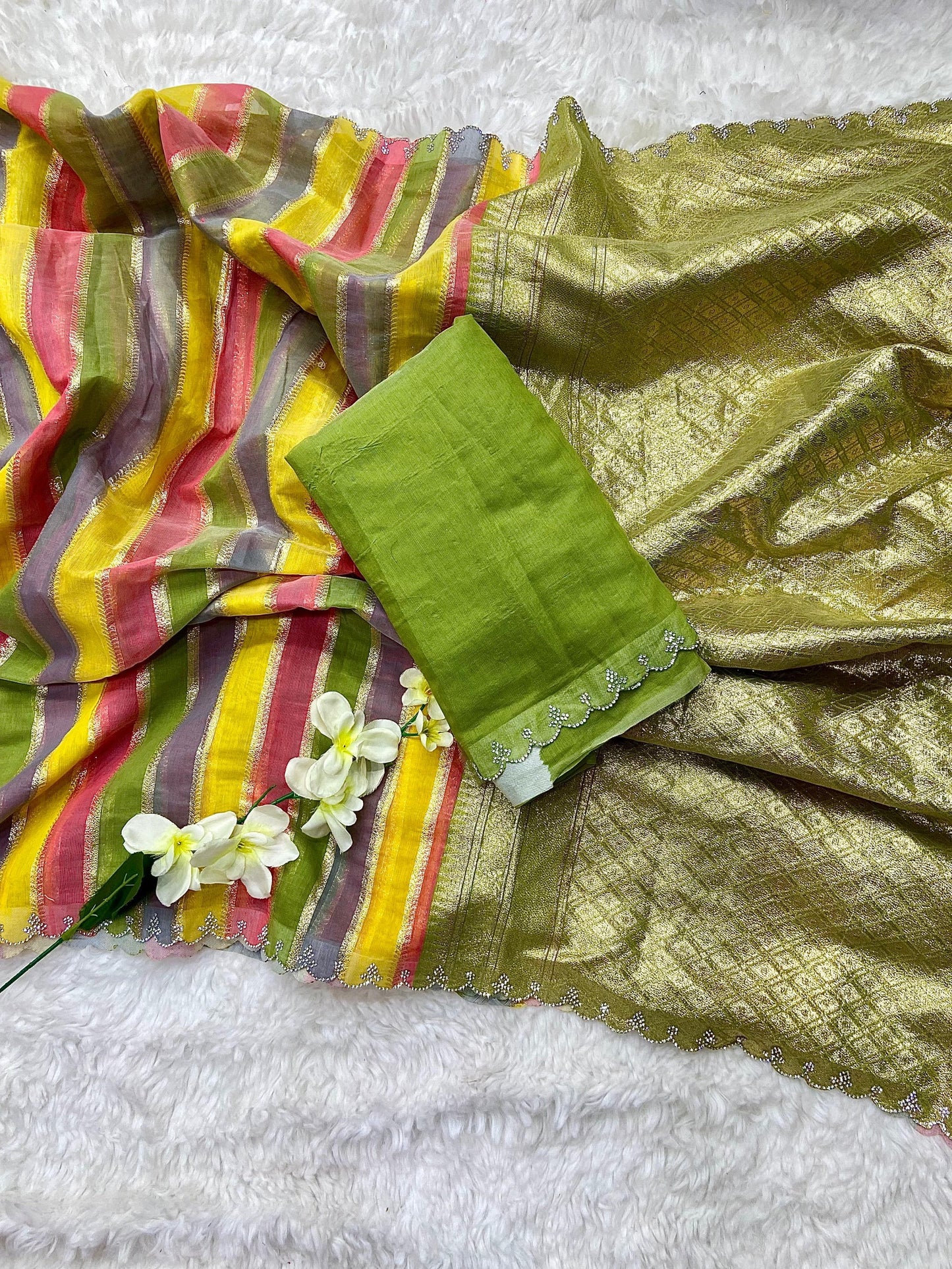 Cotton top dyed saree with heavy rich siroski pallu