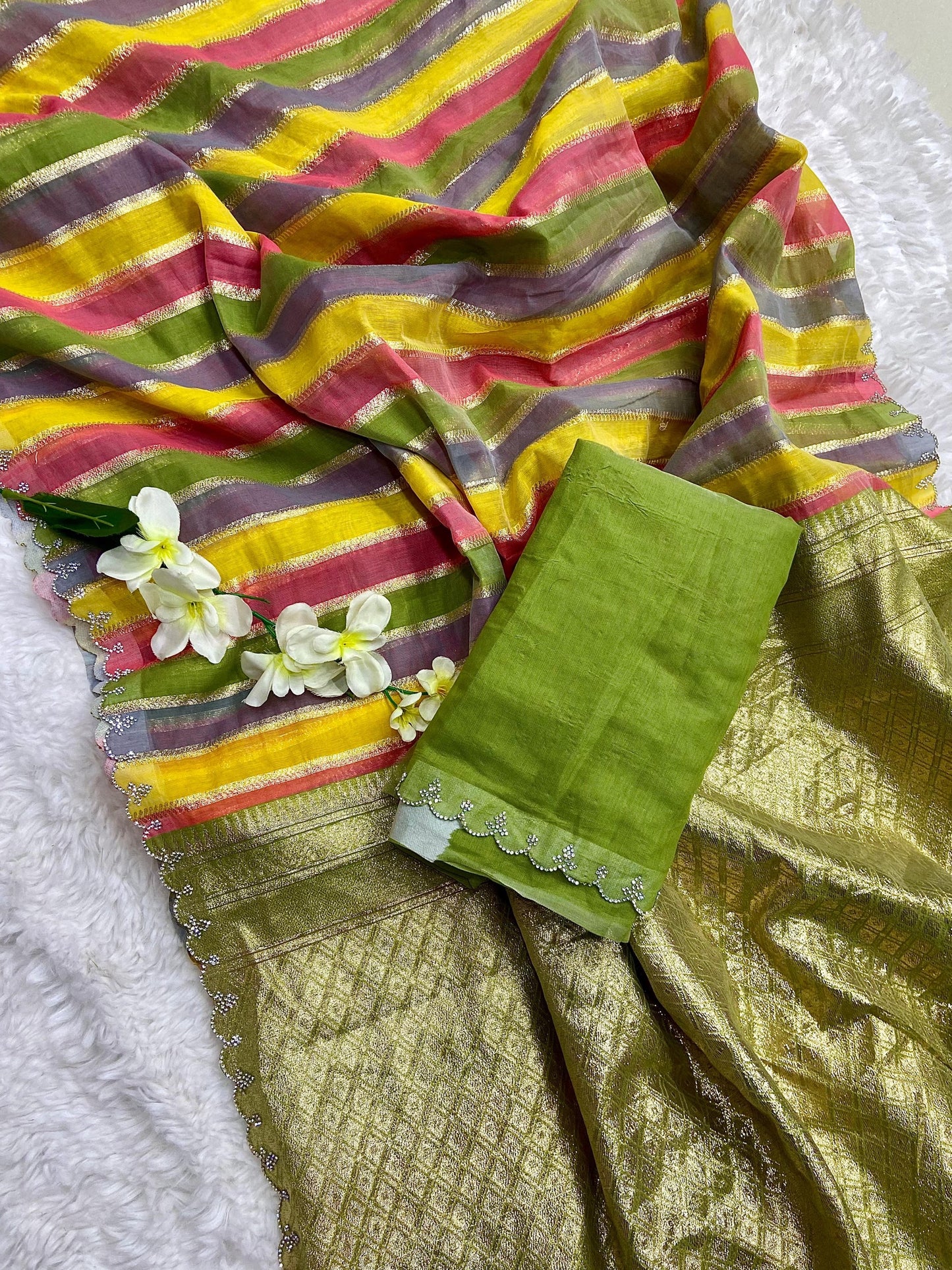 Cotton top dyed saree with heavy rich siroski pallu