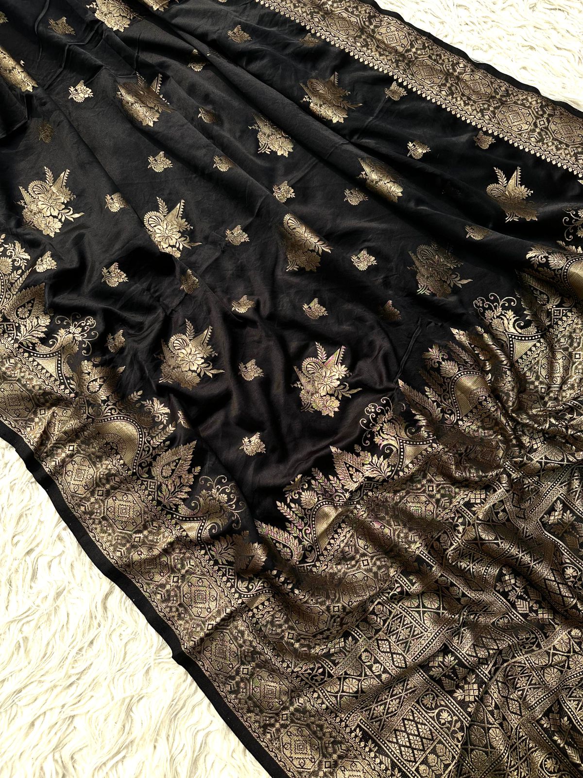 Banarsi satan crape mashru silk saree