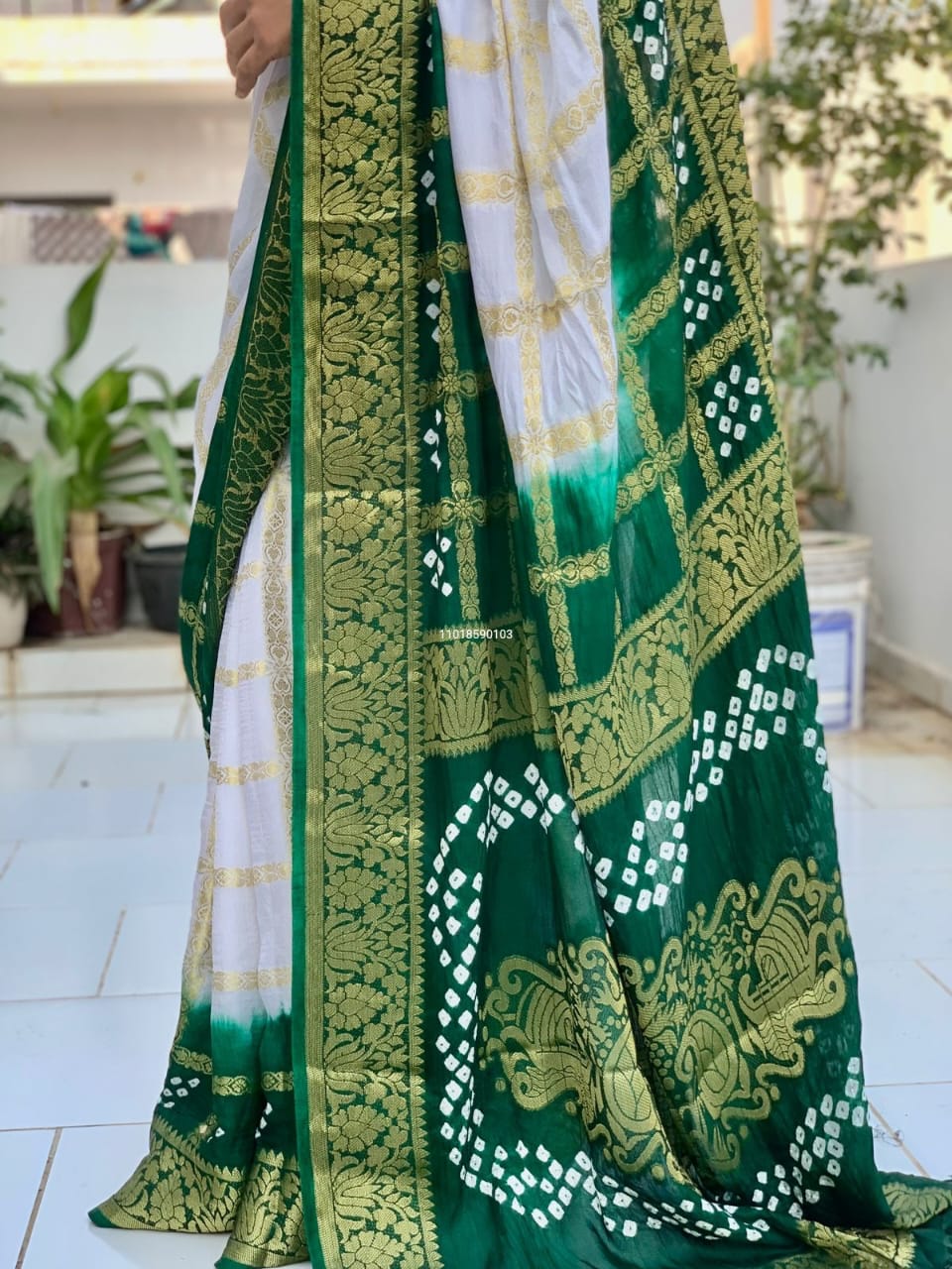Pure Bandhej Silk Fabric With Attractive Kanchipuram Zari Weaving
