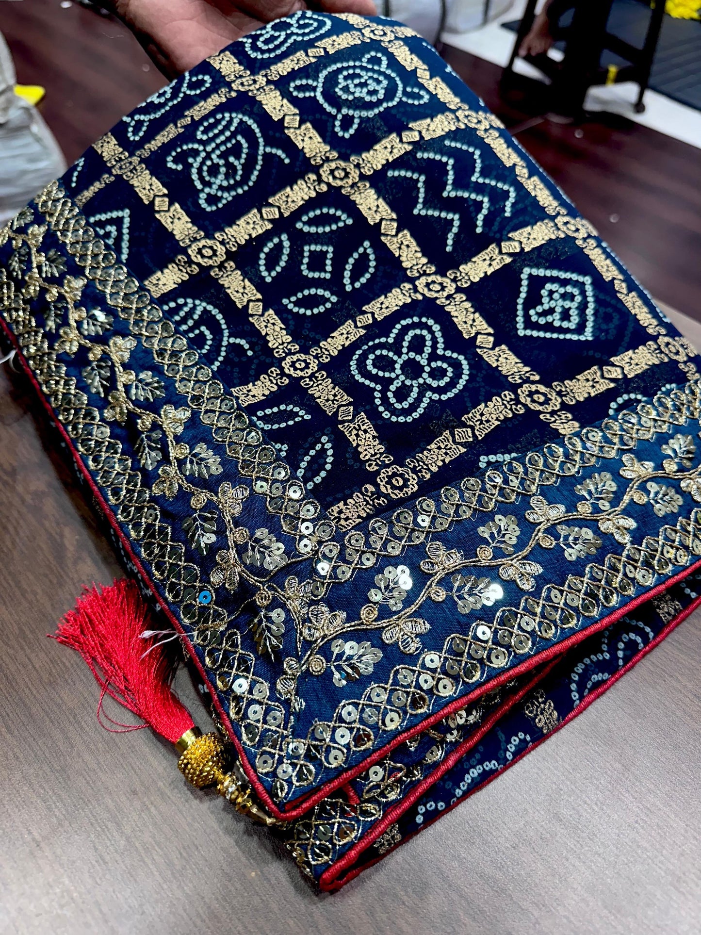 Georgette bandhej with Sequence Lace border saree