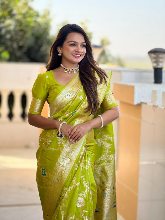 Soft Banarasi silk saree with zari weaving Meenakari