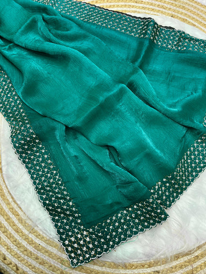 Two tone Fendy Chiffon Saree With Beautiful Cut Dana