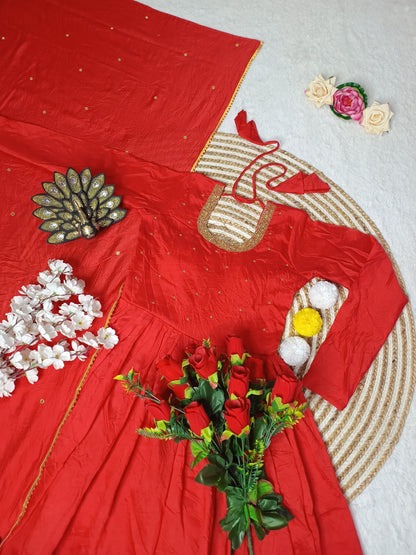 Zardoshi Work Gown With Cut Work Duppata