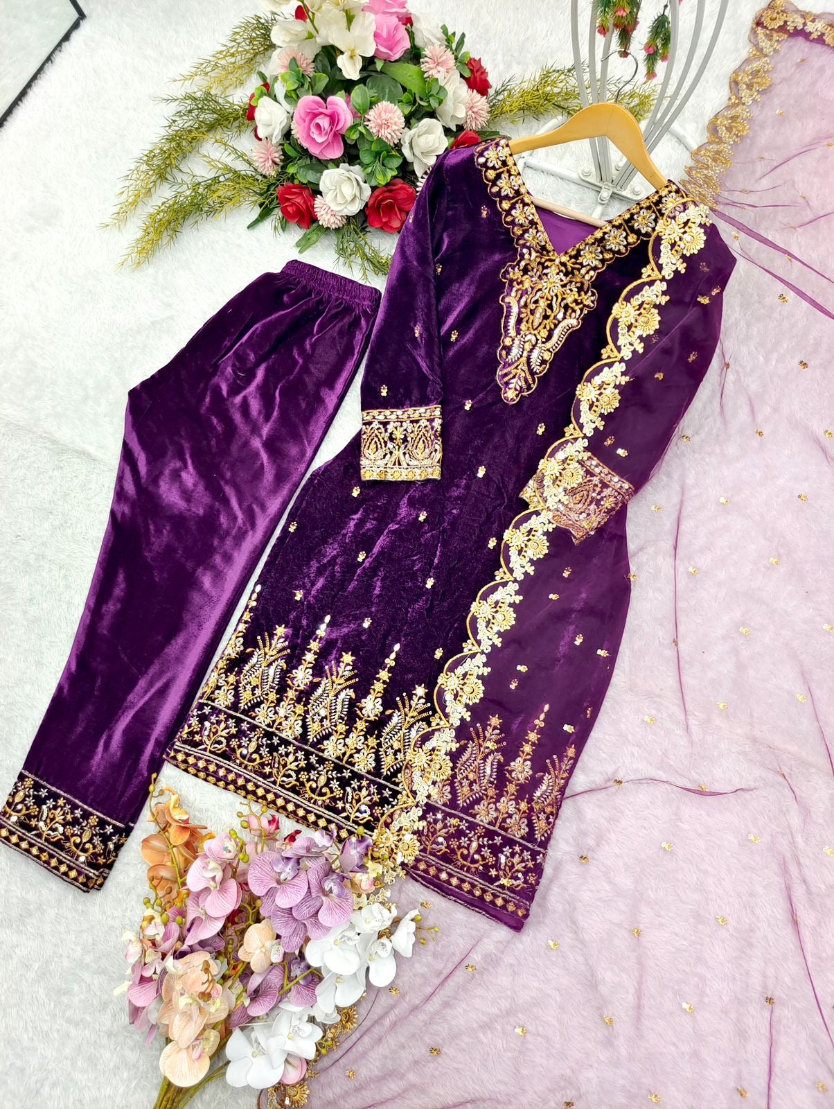 Viscous Velvet suit With Embroidery