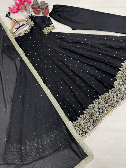 Vichitra Silk gown with dupatta
