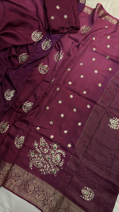 Fabric pure moonga silk jari saree