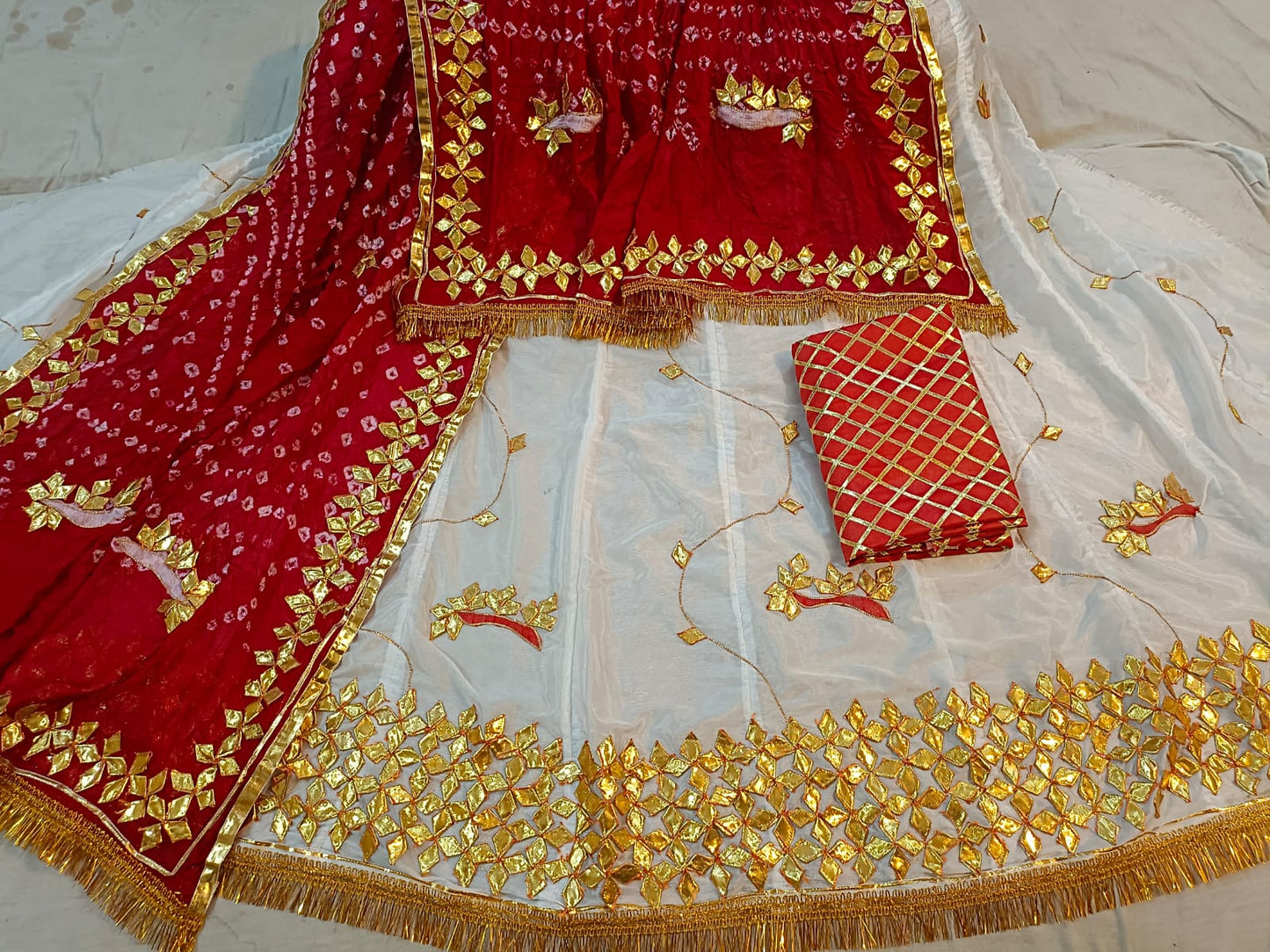 Chinon Lehnga chunni in rajputi style